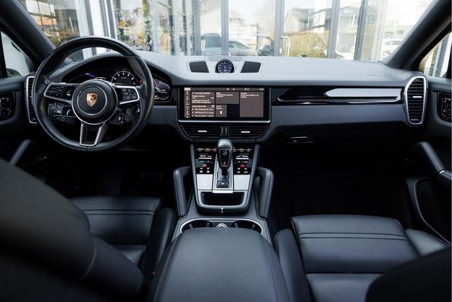 Porsche CAYENNE Coupé 3.0 E-Hybrid Sport Design Pano - 360 View - Trekhaak