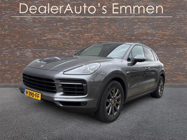 Porsche CAYENNE 3.0 E-Hybrid PANOD LED NAVI LEDER