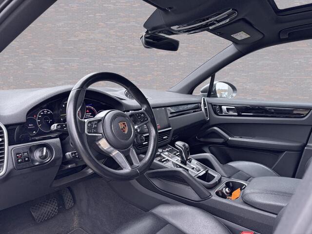 Porsche CAYENNE 3.0 E-Hybrid PANOD LED NAVI LEDER