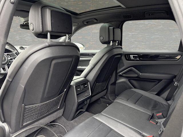 Porsche CAYENNE 3.0 E-Hybrid PANOD LED NAVI LEDER