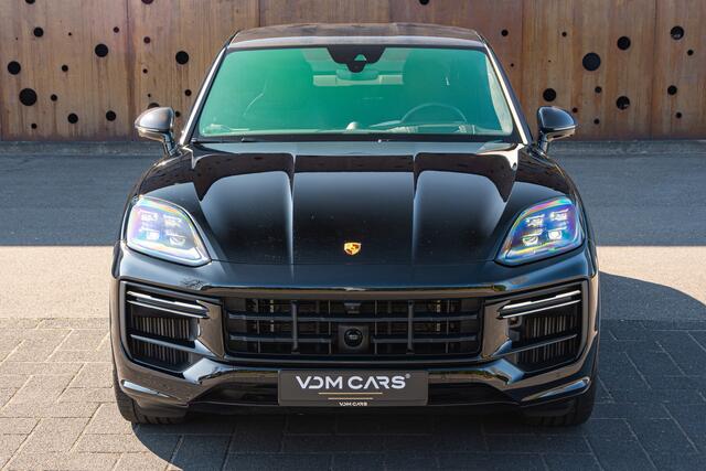 Porsche CAYENNE Coupé 4.0 Turbo E-Hybrid GT | PCCB | CARBON | PDCC | 18-WEG | INNODRIVE | SOFT-CLOSE |