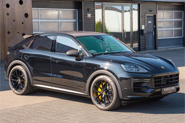 Porsche CAYENNE Coupé 4.0 Turbo E-Hybrid GT | PCCB | CARBON | PDCC | 18-WEG | INNODRIVE | SOFT-CLOSE |