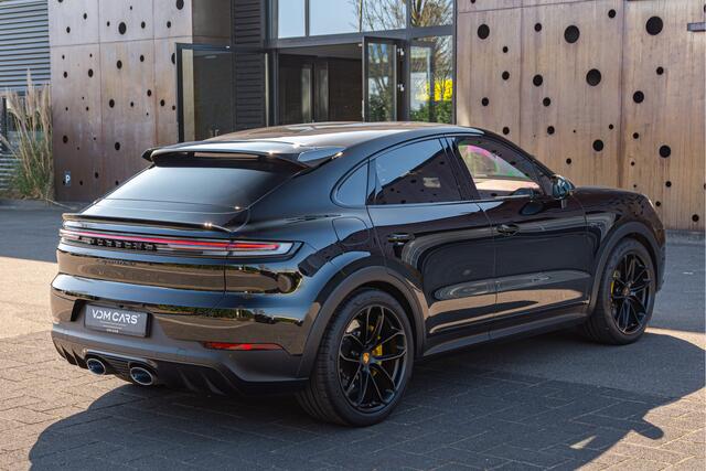 Porsche CAYENNE Coupé 4.0 Turbo E-Hybrid GT | PCCB | CARBON | PDCC | 18-WEG | INNODRIVE | SOFT-CLOSE |