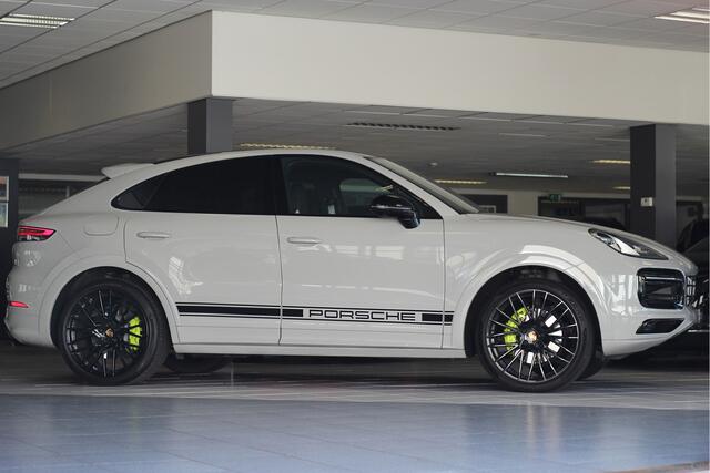 Porsche CAYENNE Coupé 3.0 E-Hybrid Platinum Edition Orig NL | Sport Chrono | Pano | Sport Design | Sport Uitlaat
