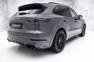 porsche-cayenne-4.0-turbo-s-e-hybri