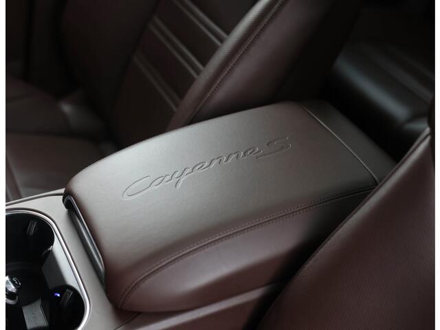 Porsche CAYENNE 2.9 S *Vierwielbesturing*Pano*Clubleder