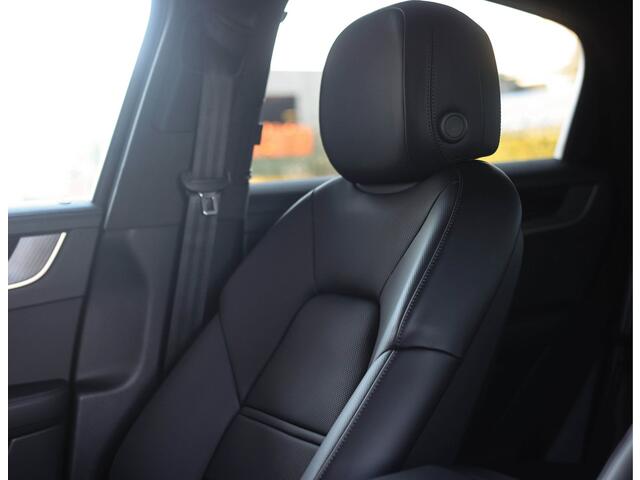 Porsche CAYENNE Coupé 3.0 E-Hybrid *PTS Goodwood Green*Pano*Luchtvering*
