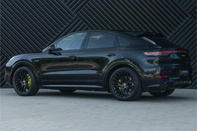 Porsche CAYENNE Coupé 3.0 E-Hybrid Sport Design ACC Pano GTS stoel PDLS+ Matrix AchterasBest. Sport Chrono 360Cam Luchtv. Trekhaak
