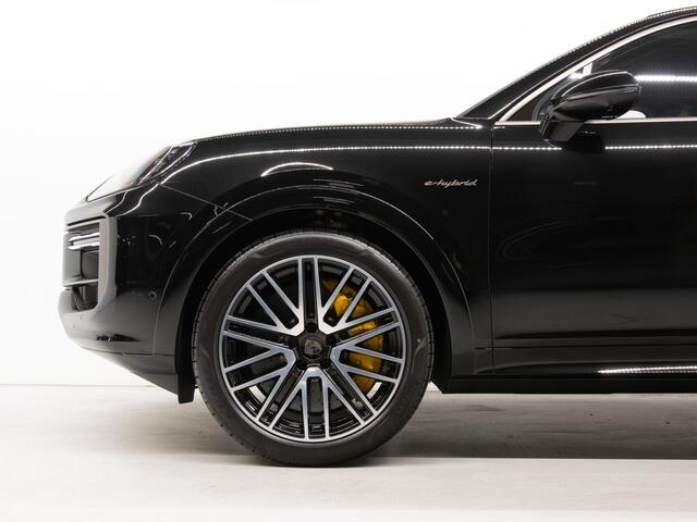 Porsche CAYENNE Turbo E-Hybrid Coupé