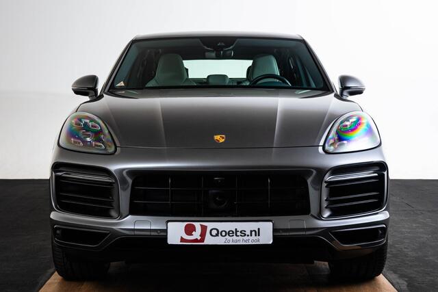 Porsche CAYENNE Coupé 3.0 E-Hybrid Luchtvering - LED Matrix - Surround View - Adaptieve cruise control - Sporteindpijpen - Rear Seat Entertainment - 21 inch - Stoelverwarming