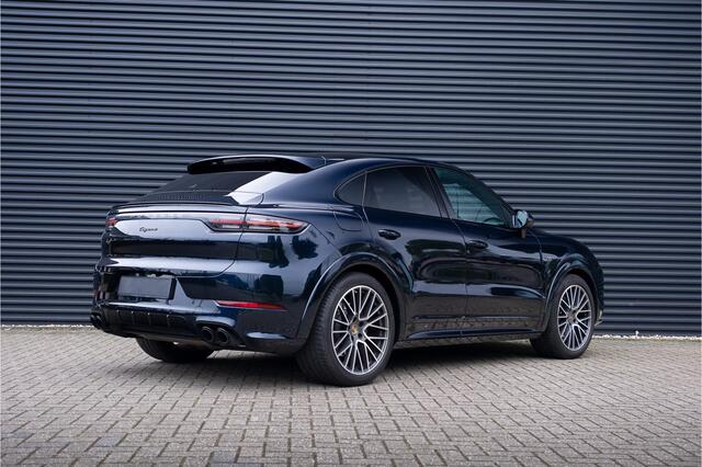 Porsche CAYENNE Coupé 3.0 E-Hybrid Platinum Edition