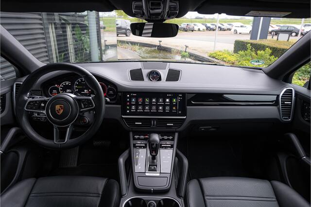 Porsche CAYENNE Coupé 3.0 E-Hybrid Platinum Edition