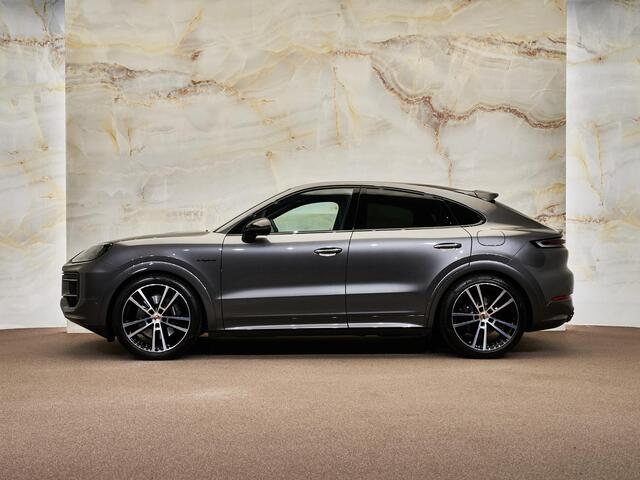 Porsche CAYENNE Coupé 3.0 E-Hybrid, SportDesign, Bose, pano, luchtv., matrix-LED, memory, sportchrono, 22", tr.haak, camera, keyless, privacy