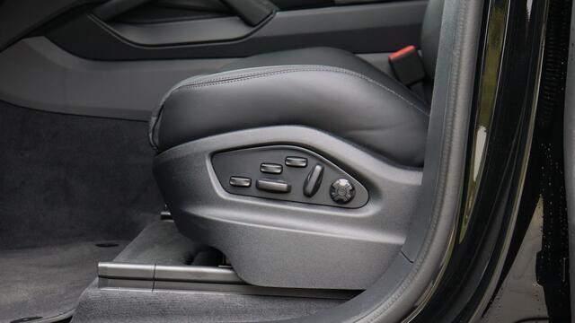 Porsche CAYENNE Coupé 3.0 E-Hybrid SportDesign | Head-up | Sportuitlaat | HD Matrix | Soft-Close | Bijrijdersdisplay | Panoramadak | Trekhaak | BOSE Sound