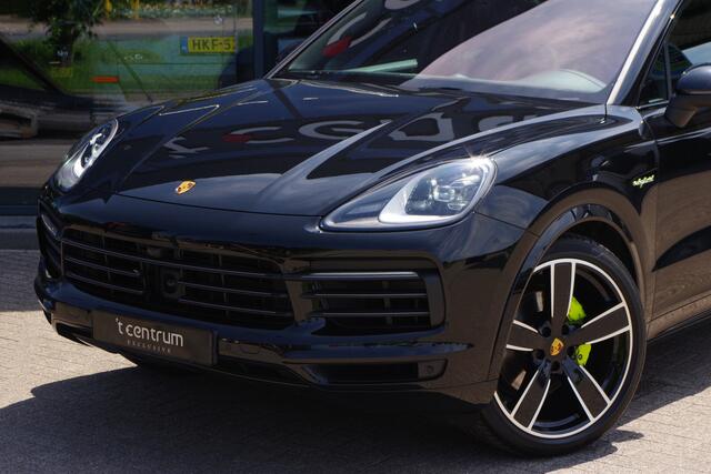 Porsche CAYENNE Coupé 3.0 E-Hybrid 462 PK Platinum Edition PHEV, Panoramadak, Trekhaak, Kuipstoelen, BOSE Sound, Sport Chrono