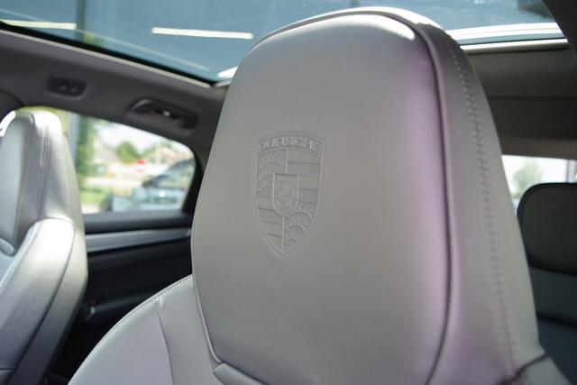 Porsche CAYENNE Coupé 3.0 E-Hybrid 462 PK Platinum Edition PHEV, Panoramadak, Trekhaak, Kuipstoelen, BOSE Sound, Sport Chrono