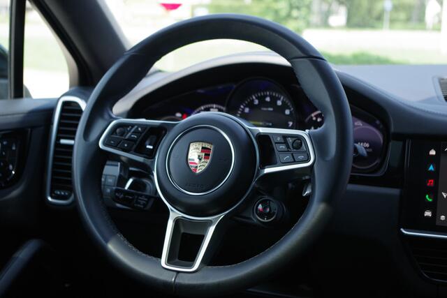 Porsche CAYENNE Coupé 3.0 E-Hybrid 462 PK Platinum Edition PHEV, Panoramadak, Trekhaak, Kuipstoelen, BOSE Sound, Sport Chrono