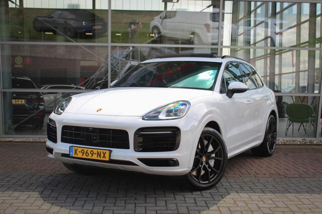 Porsche CAYENNE 3.0 E-Hybrid | Sport Chrono | Pano | HUD | Origineel NL Auto!