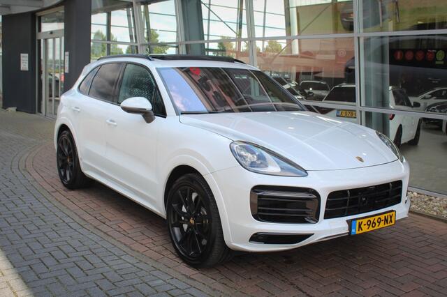 Porsche CAYENNE 3.0 E-Hybrid | Sport Chrono | Pano | HUD | Origineel NL Auto!
