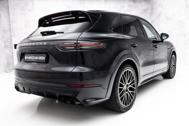 Porsche CAYENNE 3.0 E-Hybrid | Pano | Sport Design | Achterassturing | Stoelventilatie | E-Trekhaak