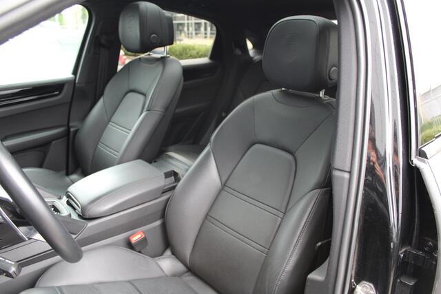 Porsche CAYENNE Coupé 3.0 E-Hybrid Sport Chrono - Panorama - Head-Up