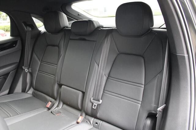 Porsche CAYENNE Coupé 3.0 E-Hybrid Sport Chrono - Panorama - Head-Up