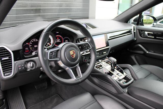 Porsche CAYENNE Coupé 3.0 E-Hybrid Sport Chrono - Panorama - Head-Up