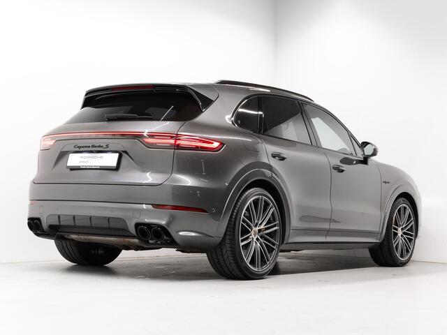 Porsche CAYENNE Turbo S E-Hybrid
