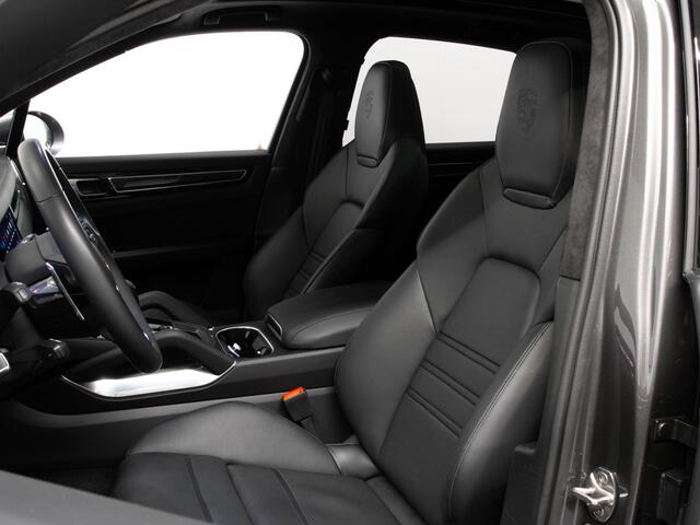 Porsche CAYENNE Turbo S E-Hybrid