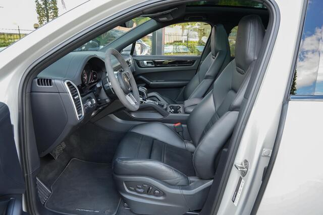 Porsche CAYENNE Coupé E-Hybrid 3.0 462pk |Org. NL|BTW|panoramadak|sport chrono|sportdesign|Bose|sportstoelen 18-voudig|memory|luchtvering|360 camera|achterasbesturing|sportuitlaat|elek. achterklep|