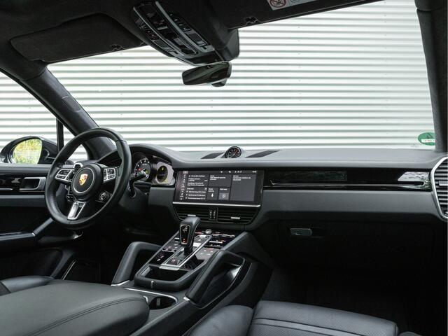 Porsche CAYENNE 4.0 Turbo - Pano - PCCB - Sport Chrono - Burmester High-End - Achterasbesturing - Trekhaak