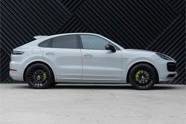 Porsche CAYENNE Coupé 3.0 E-Hybrid Sport Design Pano GTS stoel PDLS Matrix Sport Chrono Softcl. Nachtz. 360Cam Luchtv. Trekhaak