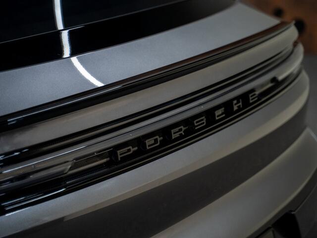 Porsche CAYENNE Coupé 3.0 E-Hybrid I Sportdesign I 18-weg I Luchtvering I Bijrijdersdisplay I
