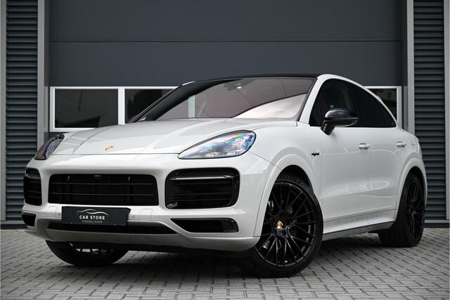 Porsche CAYENNE Coupé 3.0 E-Hybrid / SPORT DESIGN / PANO / SPORT CHRONO / PDLS / HUD / SOFTCLOSE / KRIJT GRIJS / NL AUTO / 1E EIG
