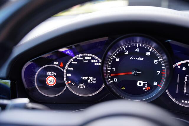 Porsche CAYENNE 4.0 Turbo Panoramadak Bose