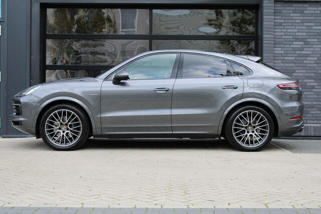 Porsche CAYENNE Coupé 3.0 E-Hybrid | NAP | MEMORY | 360 | PANO | SPORTSTOELEN | LUCHTVERING | SPORT CHRONO |