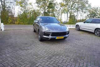porsche-cayenne-3.0-e-hybrid-trekha