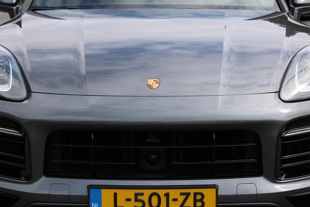 Porsche CAYENNE Coupé 3.0 E-Hybrid Sport Design - Nederlandse Porsche - Dealer onderhouden 1e eigenaar Panoramadak - Luxe stoelen - Adaptive cruise control - 21 Inch Sport Chrono - Trekhaak wegklapbaar