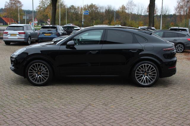 Porsche CAYENNE Coupé 3.0 E-Hybrid Platinum Edition / Panoramadak / 360Camera / Bose / 21'' / Sportdesign+Chrono / Stoelventilatie / Stoelverwarming / Stuurverwarming / Luxe Leder / Luchtvering / Sportuitlaat / Dodehoek / DAB / ACC