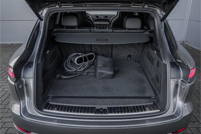 Porsche CAYENNE 3.0 E-Hybrid Sport Design & Chrono Pano 360° Bose Matrix