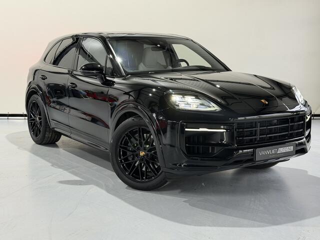 Porsche CAYENNE 3.0 E-Hybrid NWE MODEL SPORTDESIGN PANO BOSE