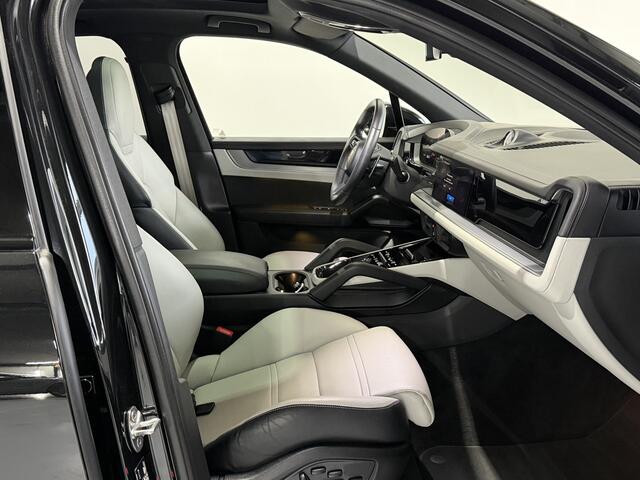 Porsche CAYENNE 3.0 E-Hybrid NWE MODEL SPORTDESIGN PANO BOSE