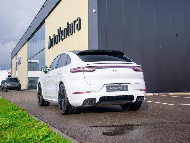 Porsche CAYENNE Coupé 3.0 E-Hybrid | Luchtvering | Sport seats | BOSE Surround | 360 Camera | 22 inch