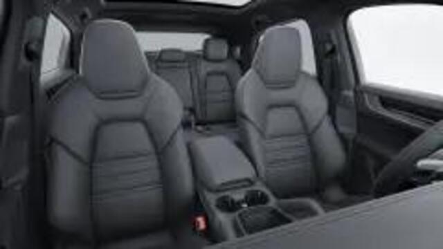 Porsche CAYENNE S E-Hybrid Coupé Black Edition