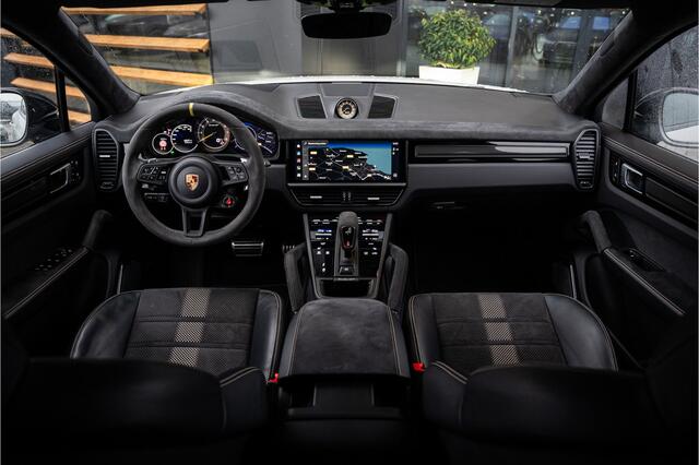 Porsche CAYENNE Coupé 4.0 Turbo GT | Individual | Sport Chrono | Luchtvering | HUD