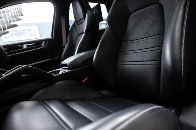 Porsche CAYENNE 3.0 E-Hybrid | Sport Design | Burmester | NL | Full Options