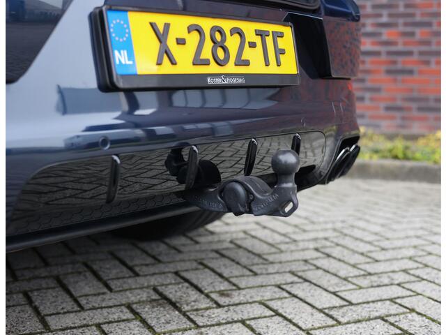 Porsche CAYENNE 4.0 Turbo E-Hybrid | Pano - Trekhaak - HUD - Vol!