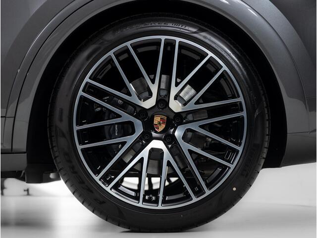 Porsche CAYENNE E-Hybrid Black Edition