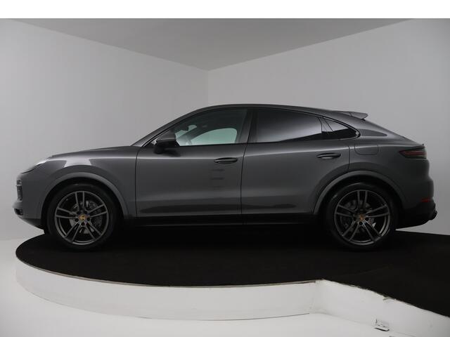 Porsche CAYENNE Coupé 3.0 E-Hybrid | Sport Chrono | Panoramadak | Sportstoelen | El. Trekhaak | NL Auto | Porsche Dealeronderhouden |