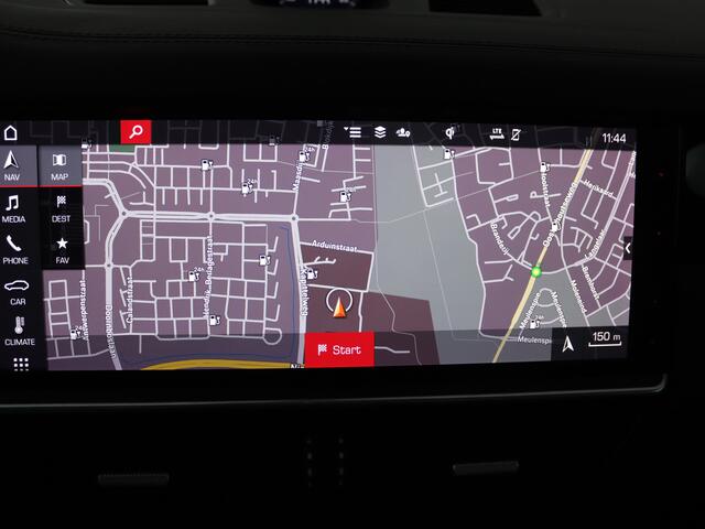 Porsche CAYENNE Coupé 3.0 E-Hybrid | Sport Chrono | Panoramadak | Sportstoelen | El. Trekhaak | NL Auto | Porsche Dealeronderhouden |